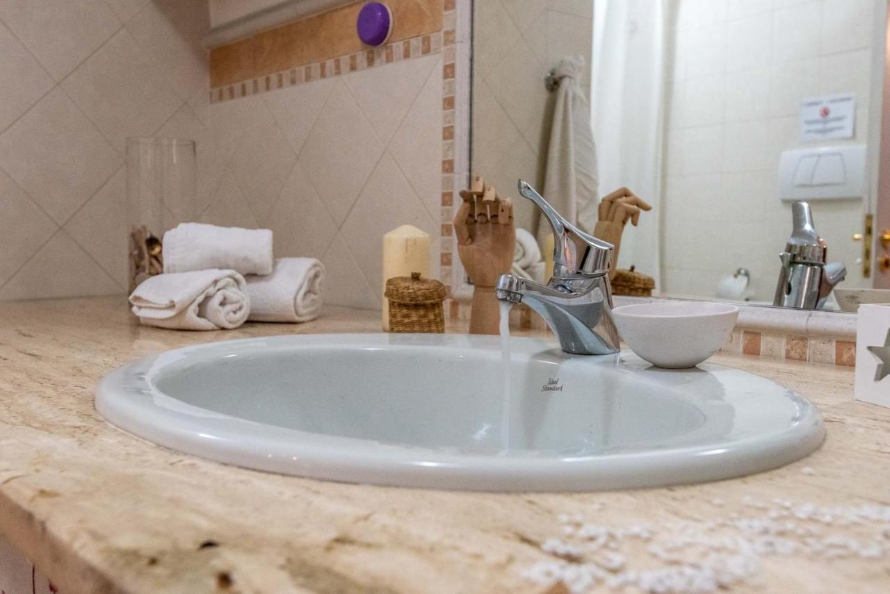 Apartamento Terzo Campanello - Terrazza Nel Centro Storico Lecce Exterior foto